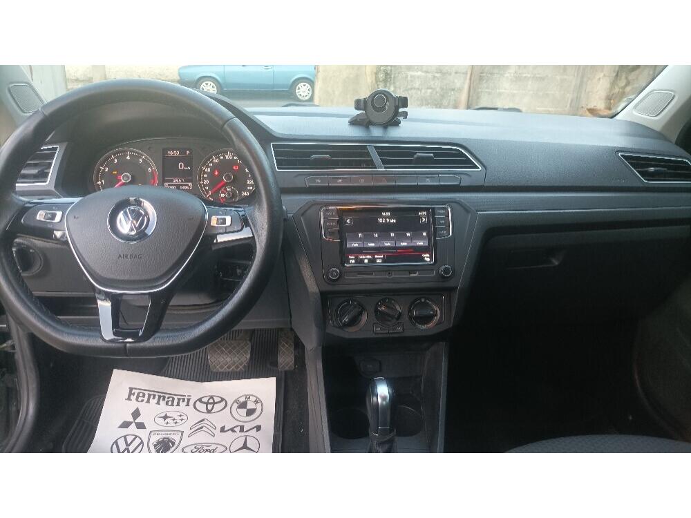 Volkswagen Voyage