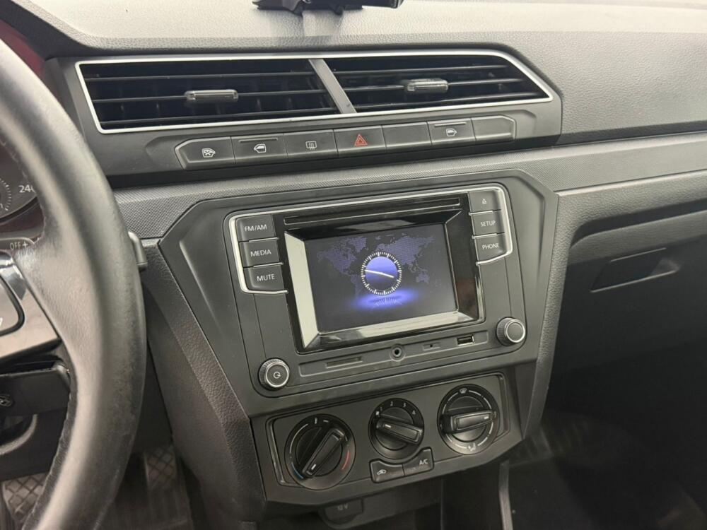 Volkswagen Voyage