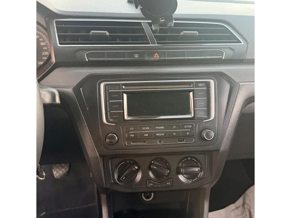 Volkswagen Voyage
