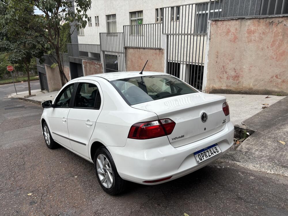 Volkswagen Voyage