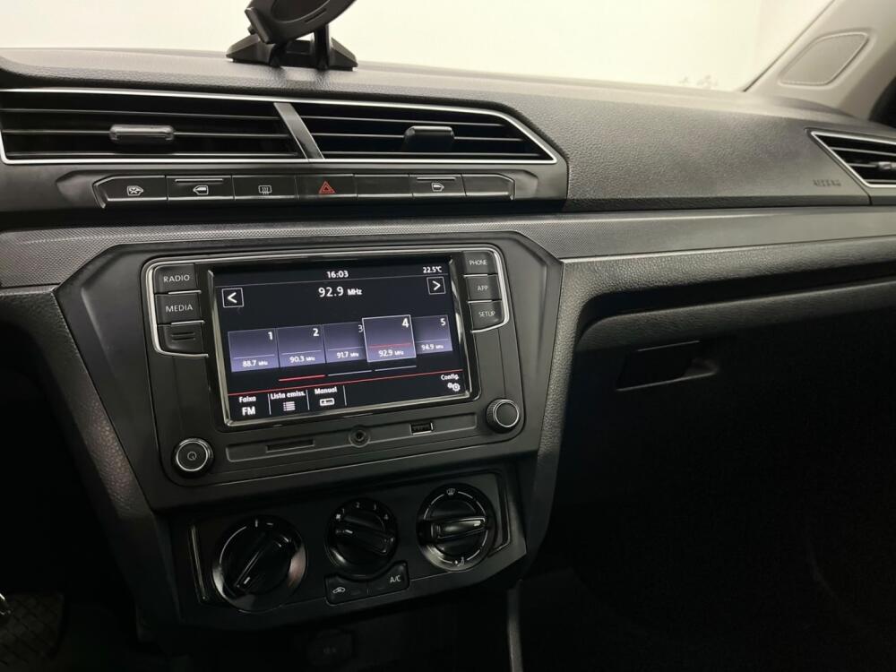 Volkswagen Voyage