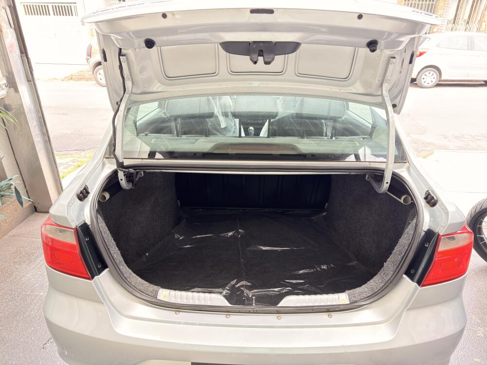 Volkswagen Voyage