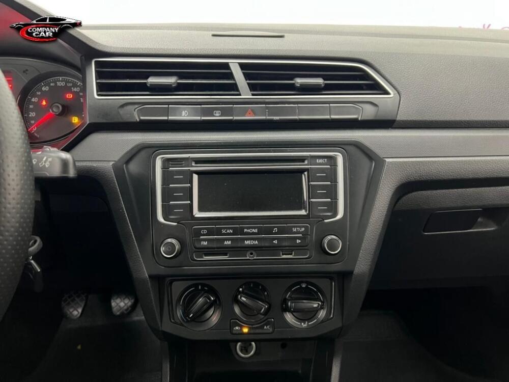 Volkswagen Voyage