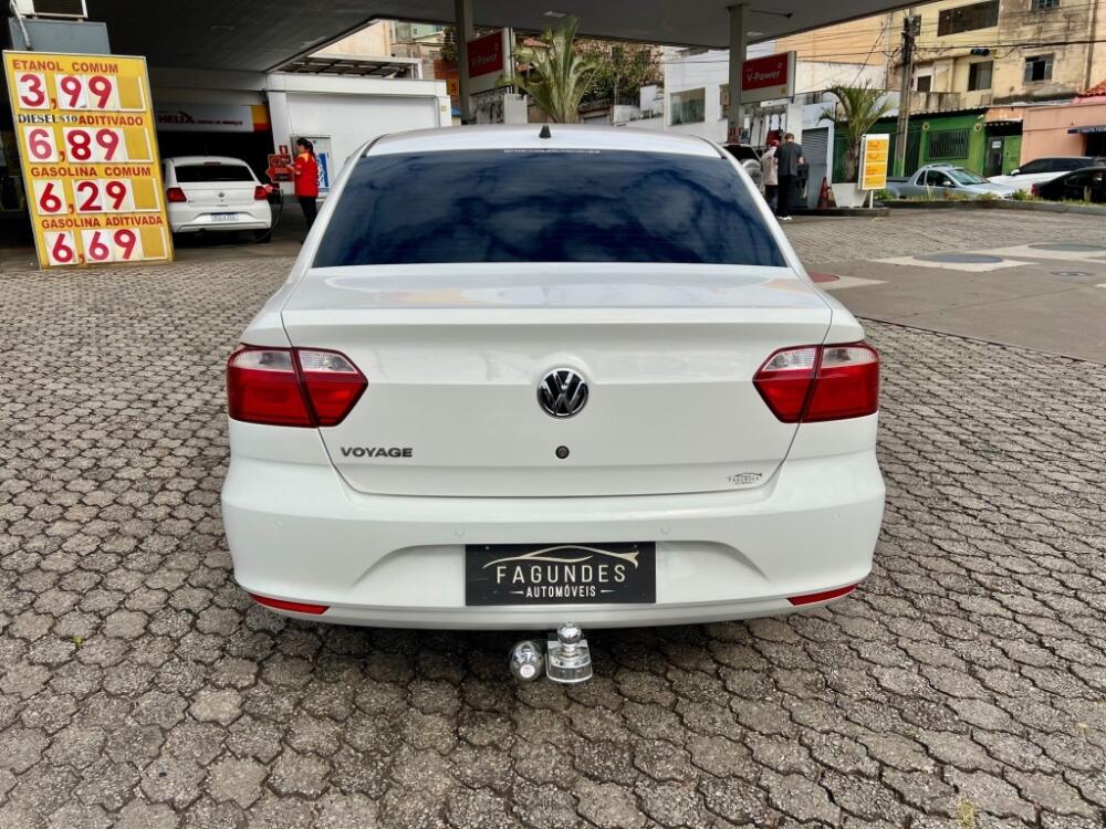 Volkswagen Voyage