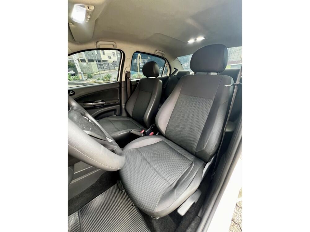 Volkswagen Voyage