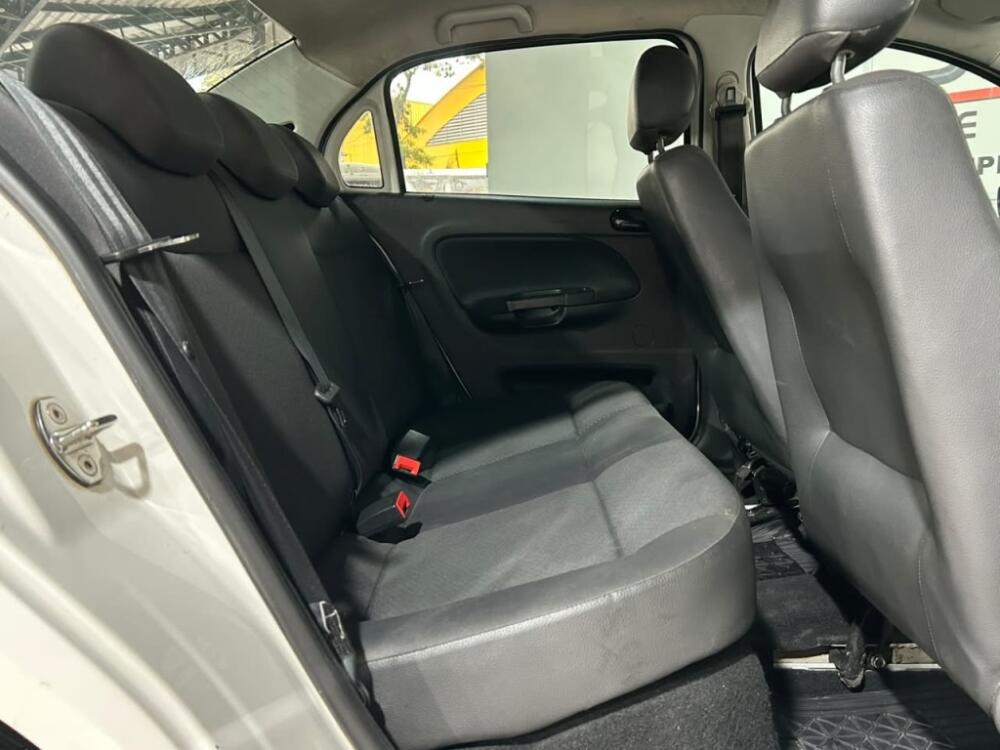 Volkswagen Voyage