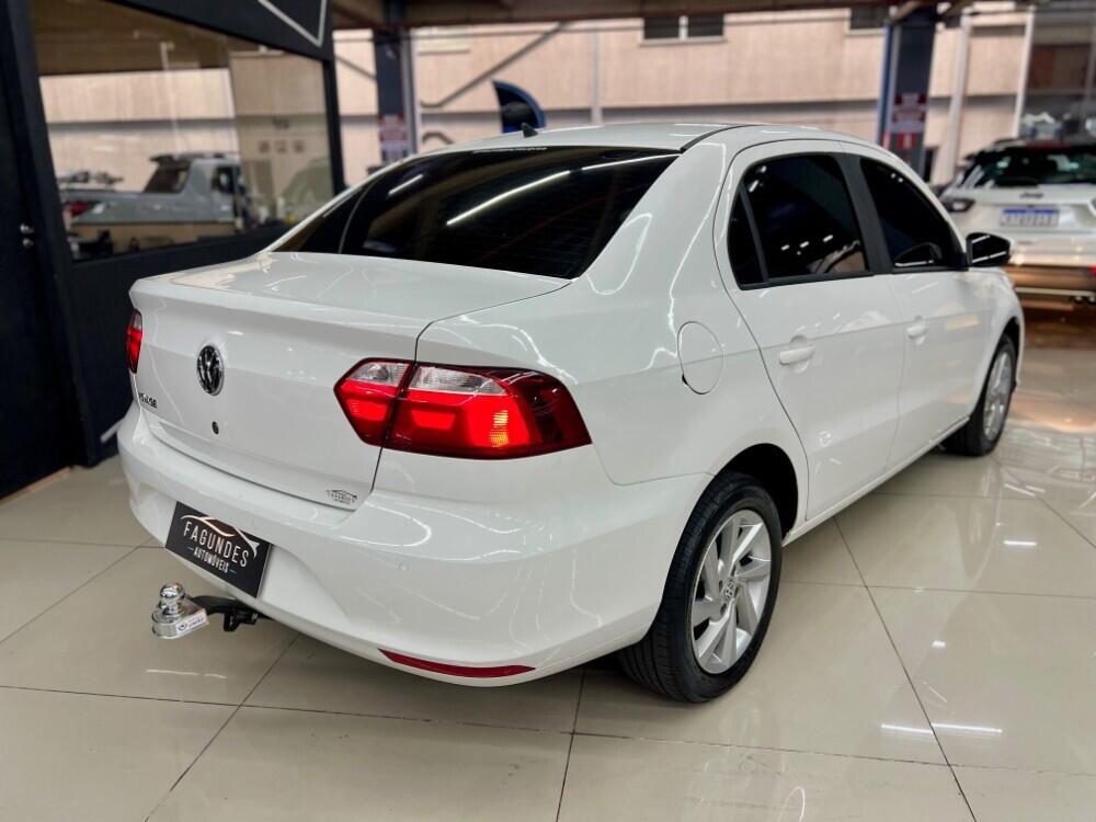 Volkswagen Voyage