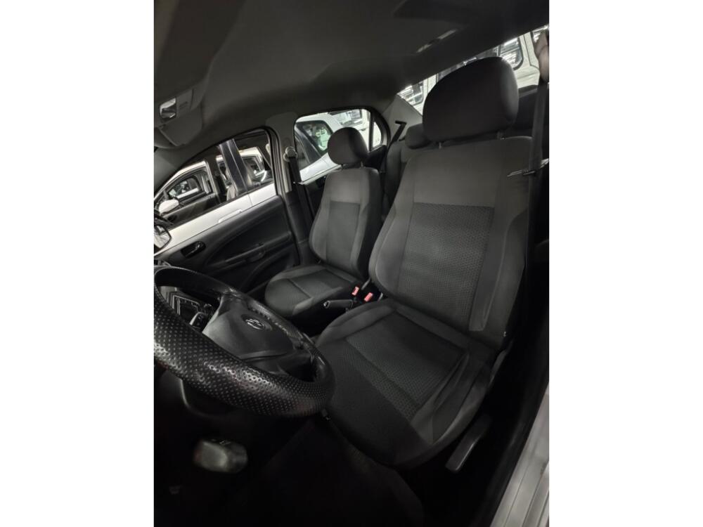 Volkswagen Voyage