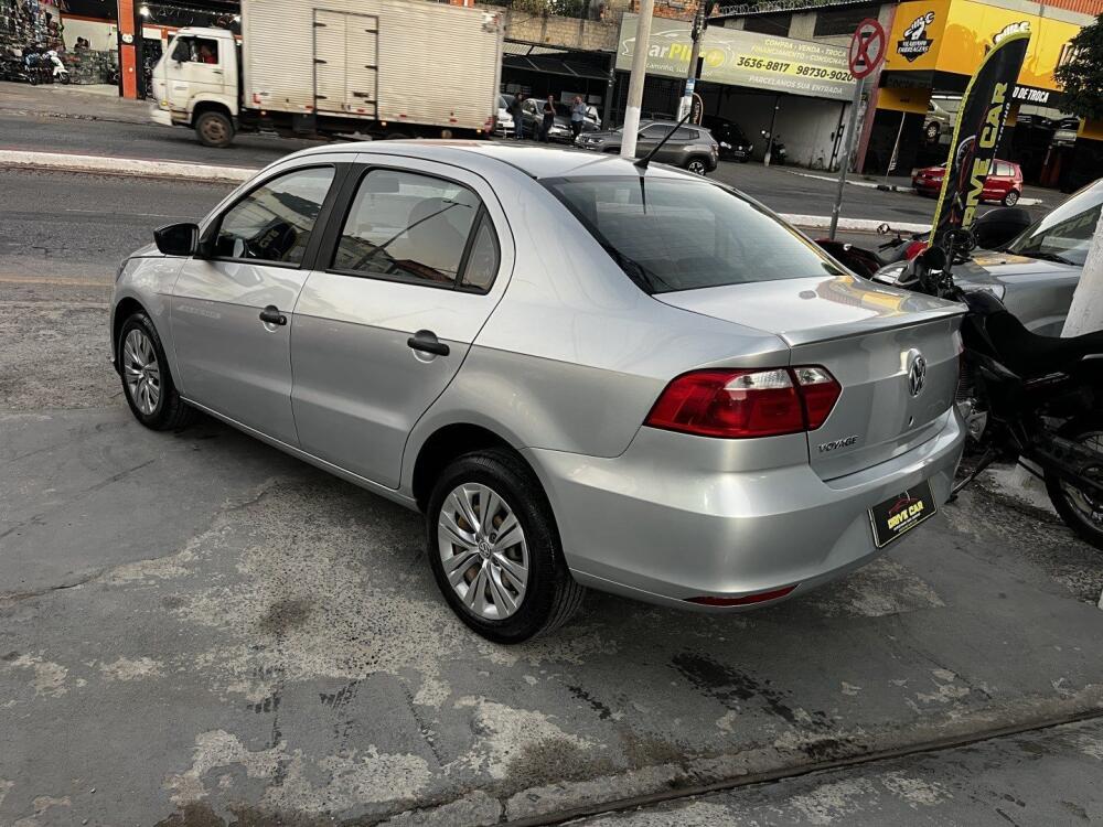 Volkswagen Voyage