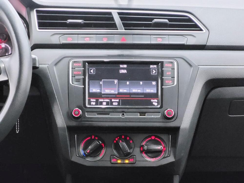 Volkswagen Voyage