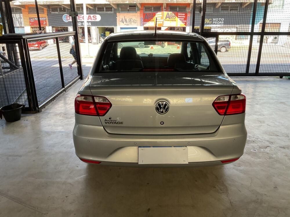 Volkswagen Voyage