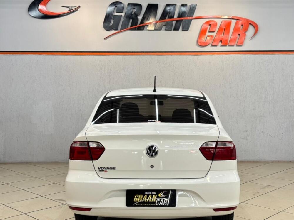 Volkswagen Voyage