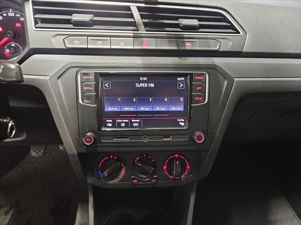 Volkswagen Voyage