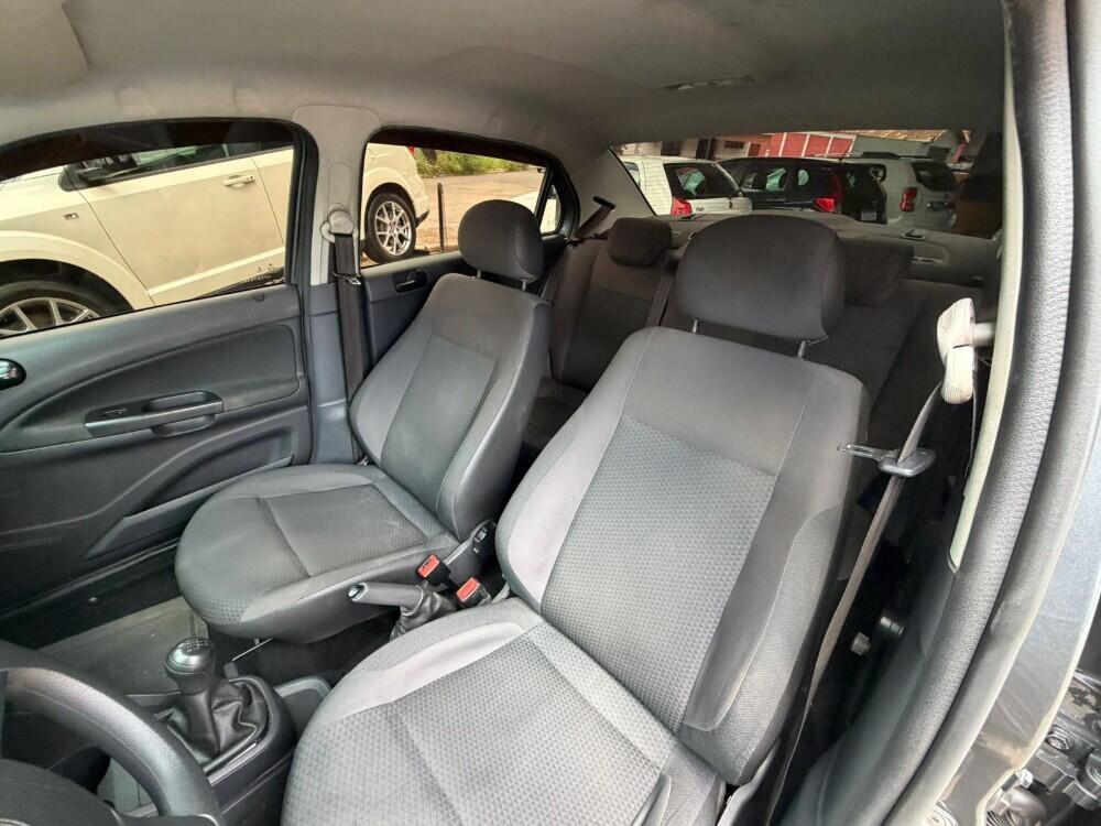 Volkswagen Voyage