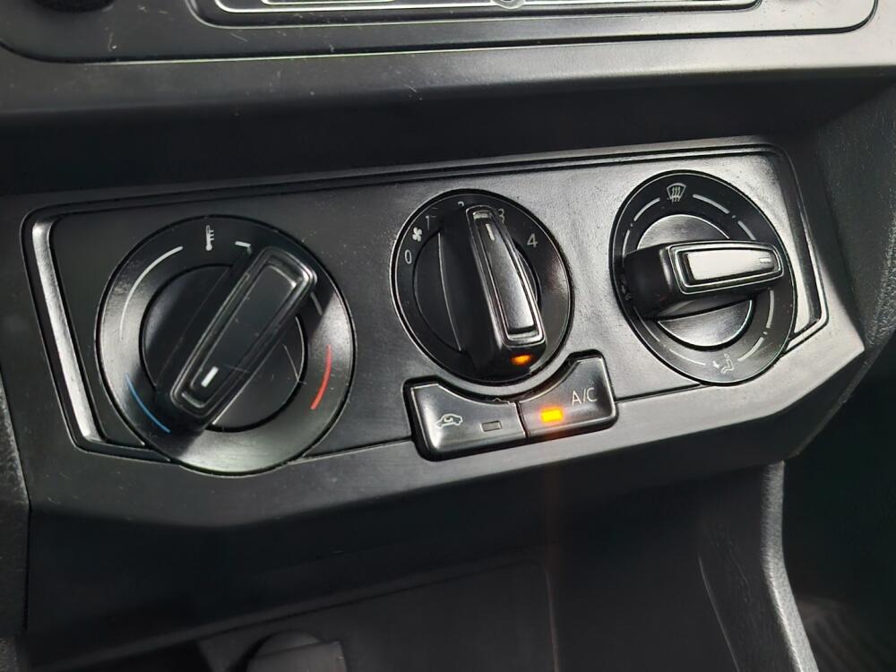 Volkswagen Voyage