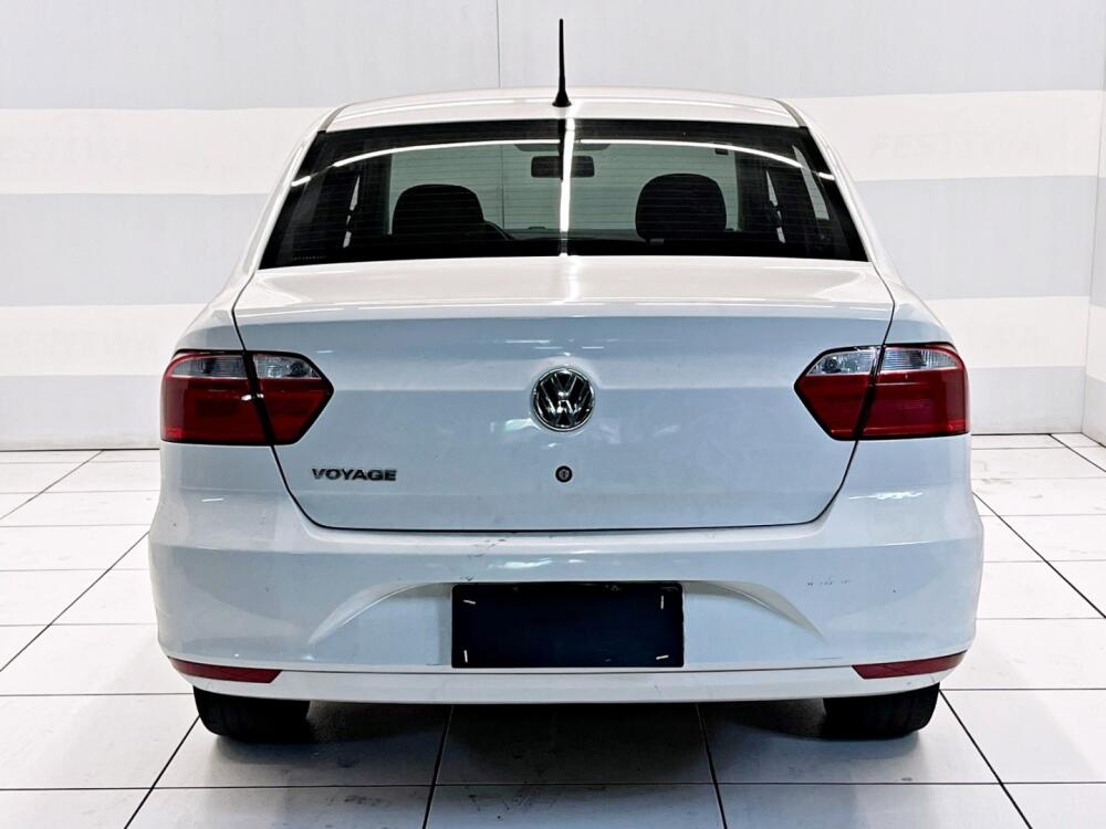 Volkswagen Voyage