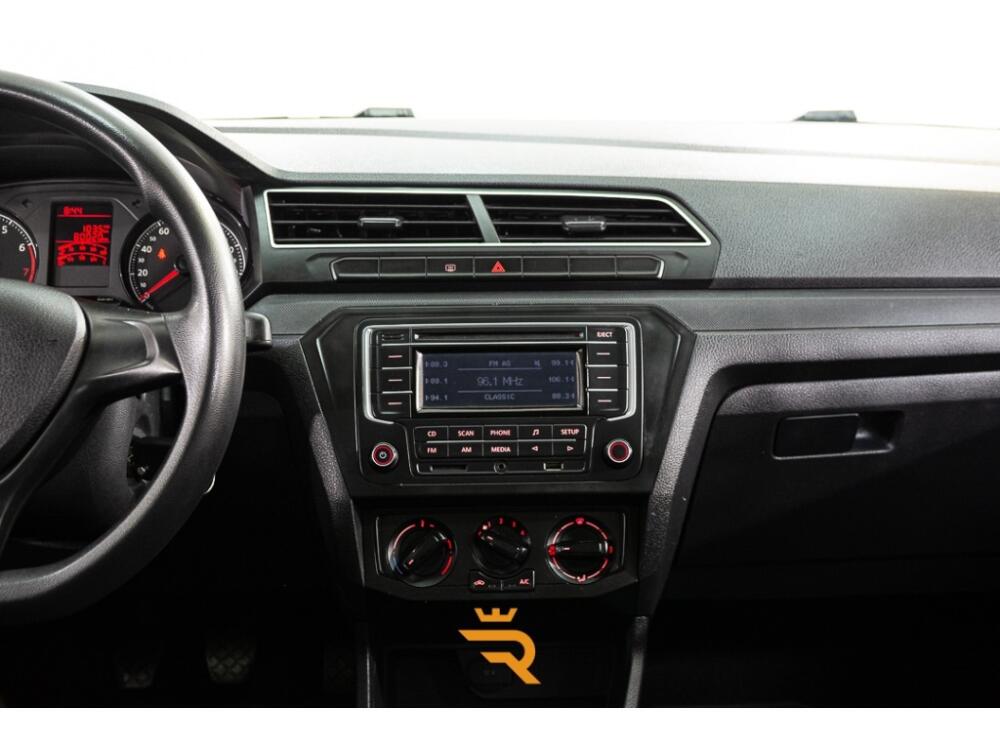 Volkswagen Voyage