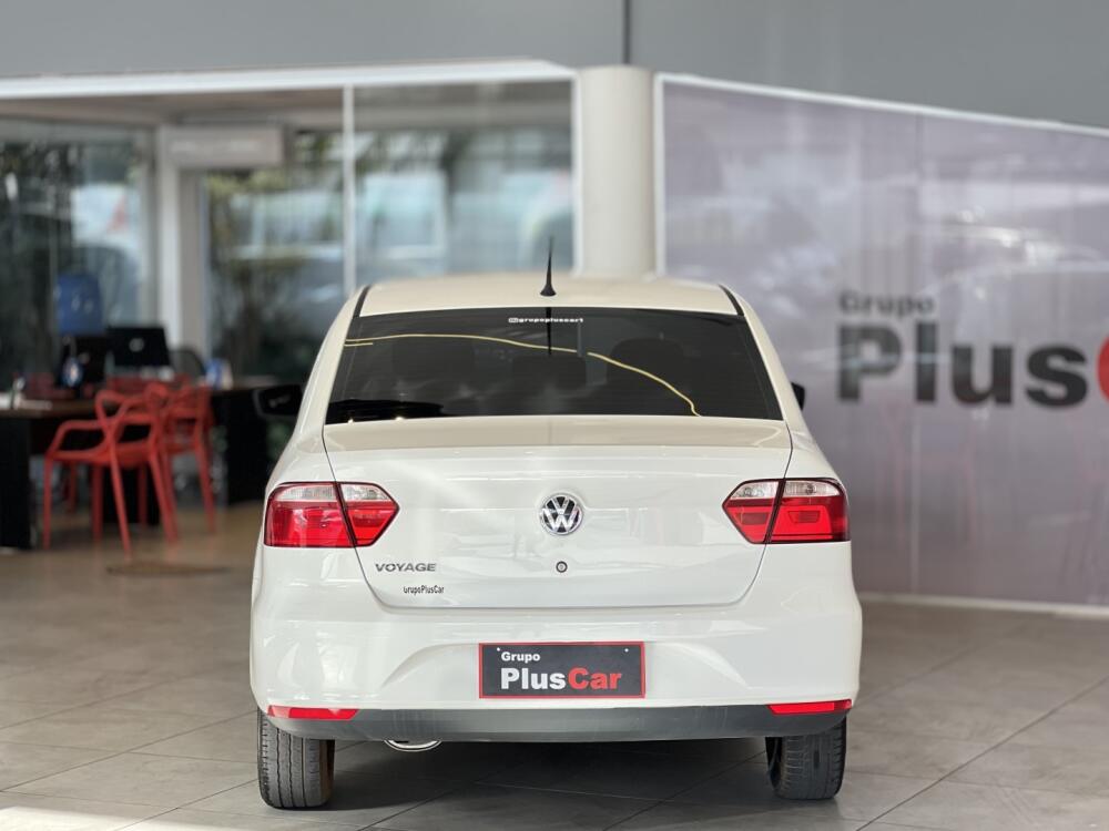 Volkswagen Voyage