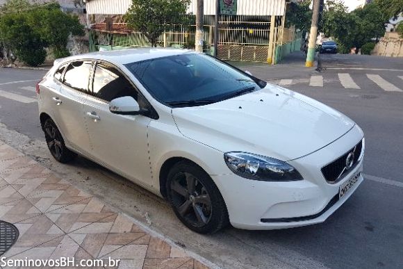 Volvo V40 Volvo V40