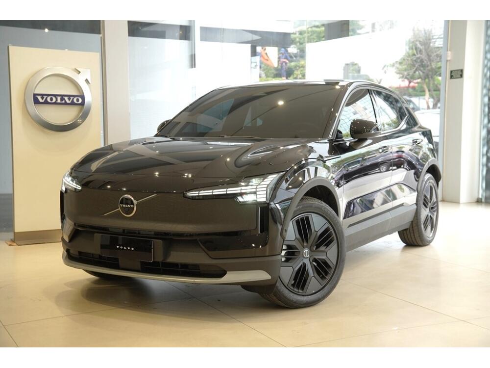 Volvo EX 30