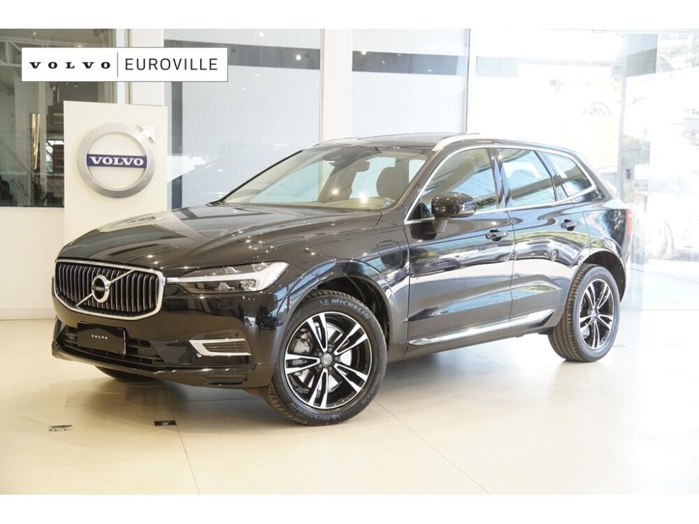 Volvo Xc60 2.0 T8 HYBRID MOMENTUM AWD GEARTRONIC 2021